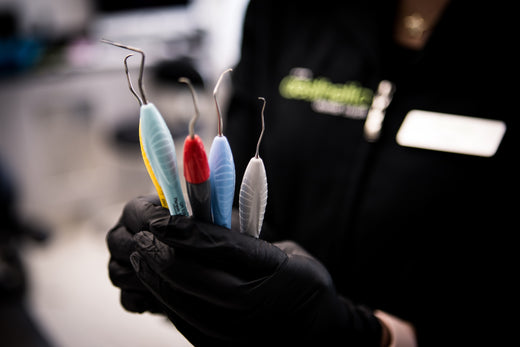 Précision stratégique dans la sélection des instruments : Un programme virtuel d'amélioration clinique