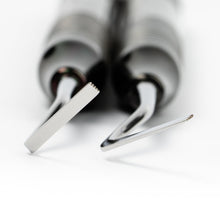 Pascal® Retrax® System R-11 Cordpacker - Bords plats, dentelés, pointes en acier inoxydable Intensity Steel™. Finition à la main avec notre revêtement Sleek, Black Titanium Nitride signature pour une résistance exceptionnelle à l'usure, à la corrosion et aux produits chimiques. | Curion Dental