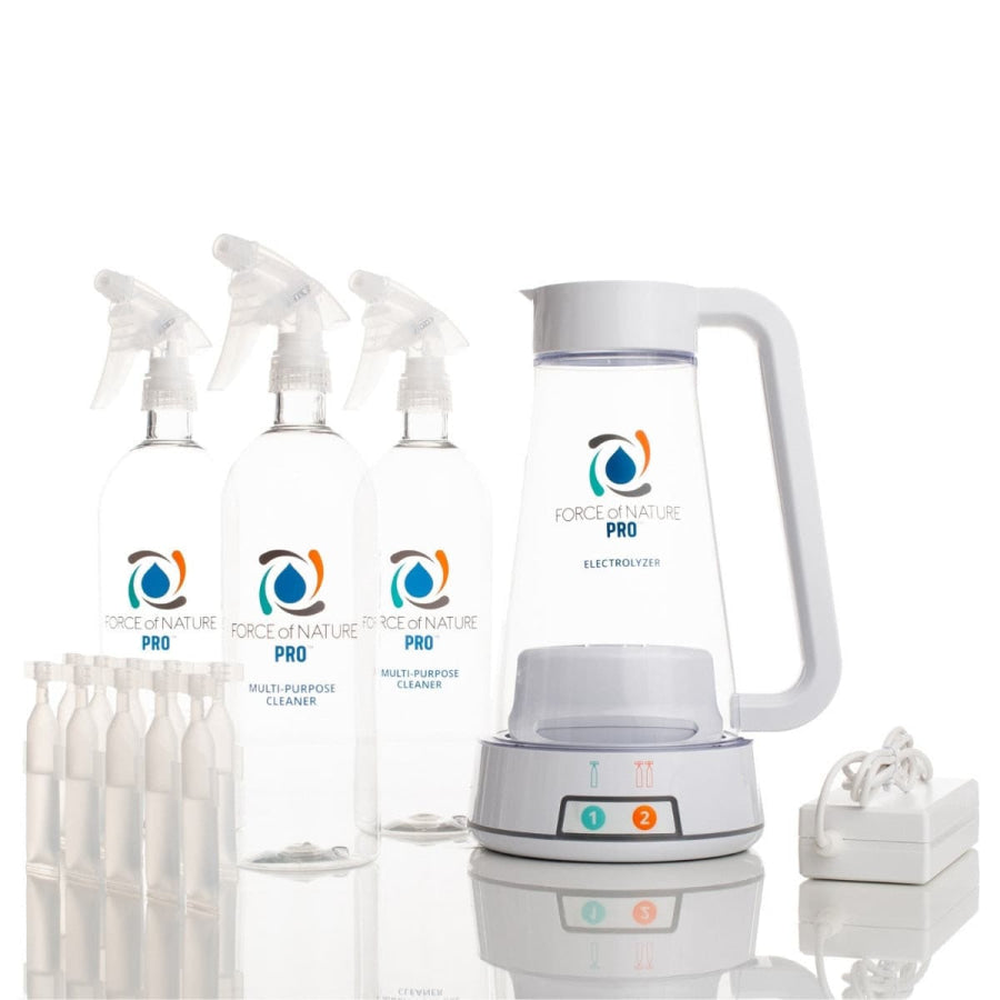 Force of Nature Pro est un désinfectant écologique enregistré auprès de l'EPA et un nettoyant multi-surfaces qui élimine 99,9 % des germes. Kit système